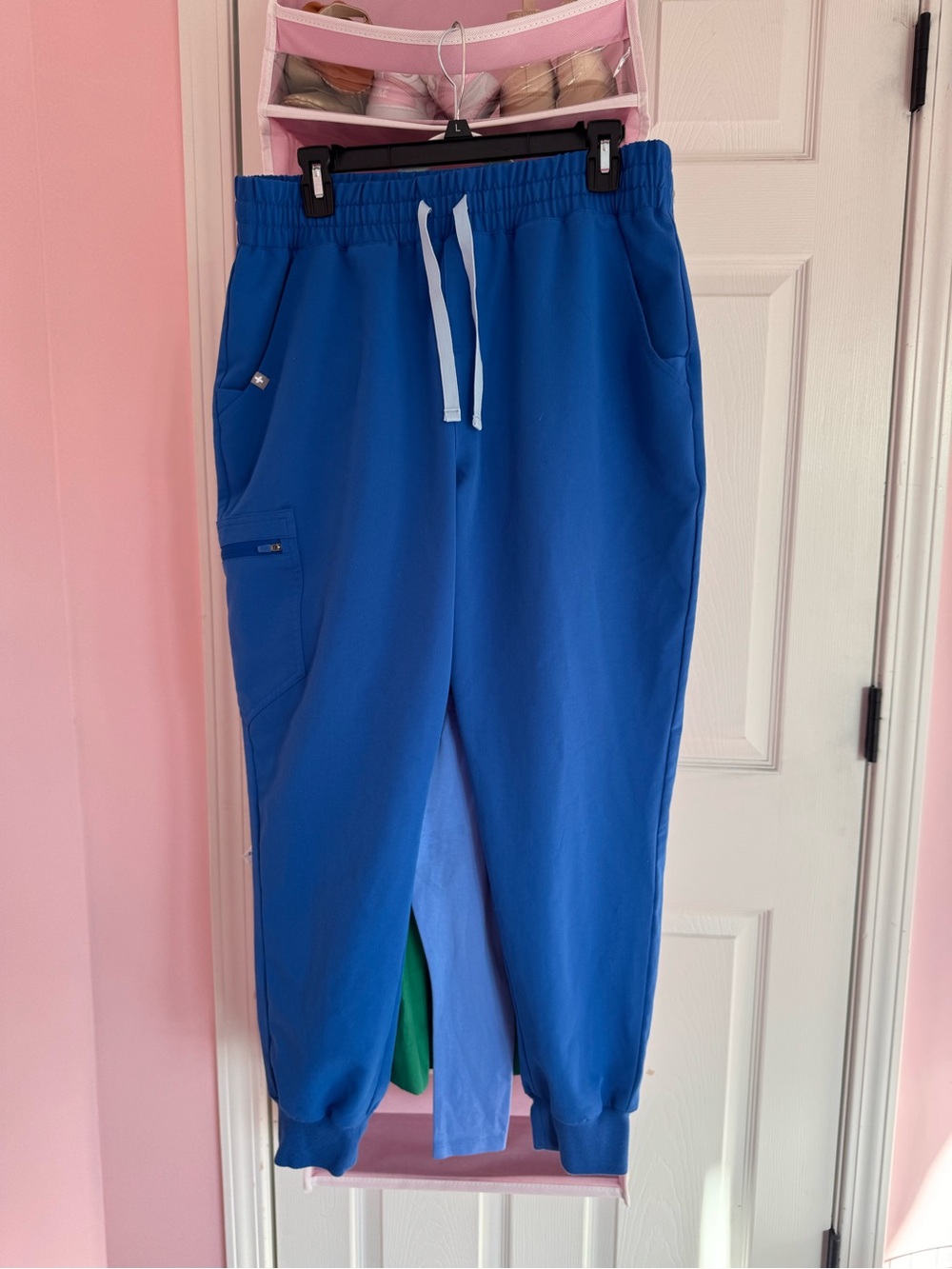 Figs scrubs Joggers petite L. Worn twice